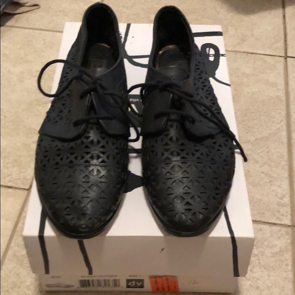 Dolce vita leather shoe